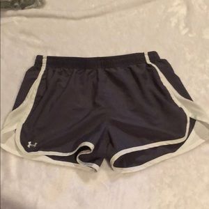 Gray under armor shorts